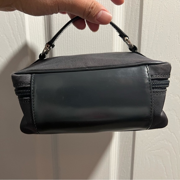 Authentic GG bamboo vanity purse - Picture 2 of 15